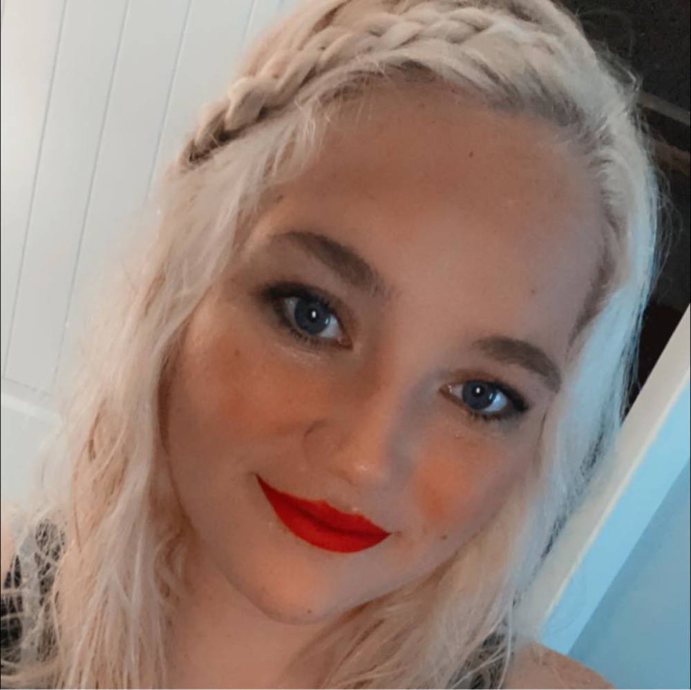 Meet your Posher, Candace